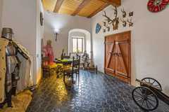 Romantický pobyt na historickém hradě Vildštejn s večeří při svíčkách a posezením na vinici