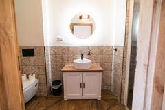 Apartmány penzionů na nádvoří a v podhradí hradu Vildštejn