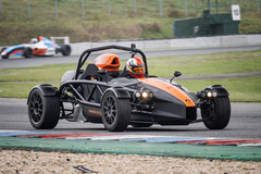 Jízda v Ariel Atom 4 na velkém závodním Masarykově okruhu v Brně