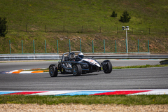 Jízda v Ariel Atom na velkém Masarykově okruhu v Brně