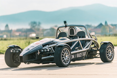 Jízda v Ariel Atom na velkém Masarykově okruhu v Brně