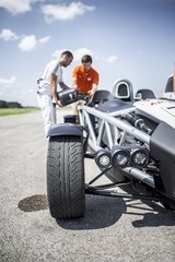 Jízda v Ariel Atom na velkém Masarykově okruhu v Brně