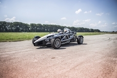 Jízda v Ariel Atom na velkém Masarykově okruhu v Brně