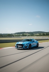 Jízda ve Ford Mustang GT500 Paket na závodním okruhu Slovakiaring