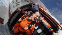 Tandemový seskok Prostějov z výšky 3 000 metrů