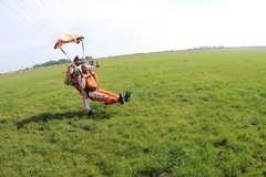 Tandemový seskok Prostějov z výšky 3 000 metrů