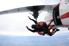 Tandemový seskok Prostějov z výšky 3 000 metrů