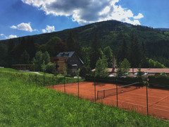 Luxusní ubytování v Hotel & Garden U Holubů uprostřed nedotčené beskydské přírody na 4 noci