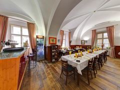 Noc na zámku Křtiny v Moravském krasu s polopenzí pro 2 osoby