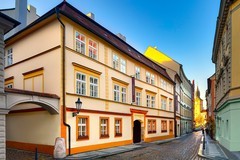 Zážitková noc v hotelu Bookquet se snídaní a degustační 6chodovou večeří