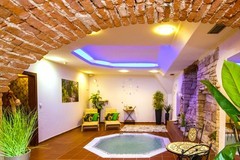 Odpočinkový wellness večer s 4chodovou večeří v hotelu Hejtmanský dvůr**** pro 2 osoby