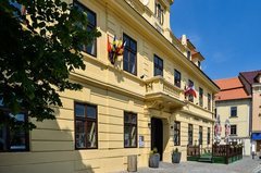 Odpočinkový wellness večer s 4chodovou večeří v hotelu Hejtmanský dvůr**** pro 2 osoby