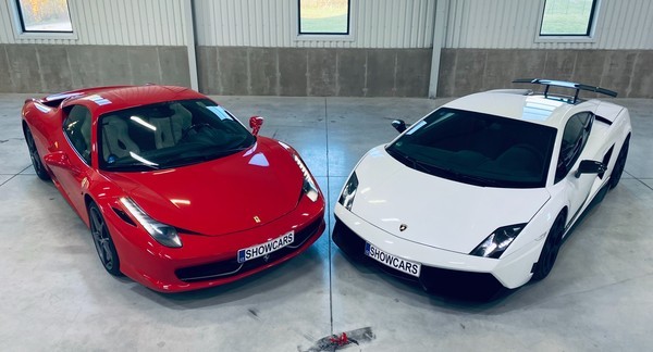 Super jízda: Ferrari 458 Italia vs. Lamborghini Huracán v Praze