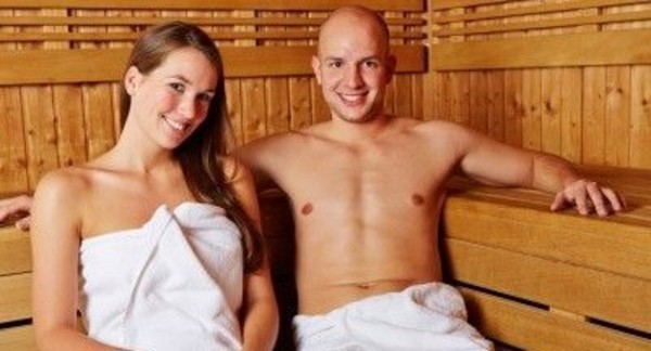 Privátní sauna s lahví Prosecca pro dva v Praze