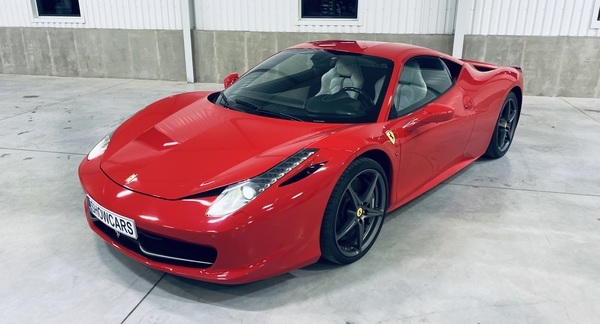 Jízda ve Ferrari 458 Italia v Mostě