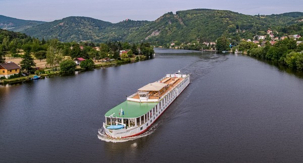 Litoměřické vinobraní s vyhlídkovou plavbou a ubytováním v luxusní lodi Florentina na 2 noci