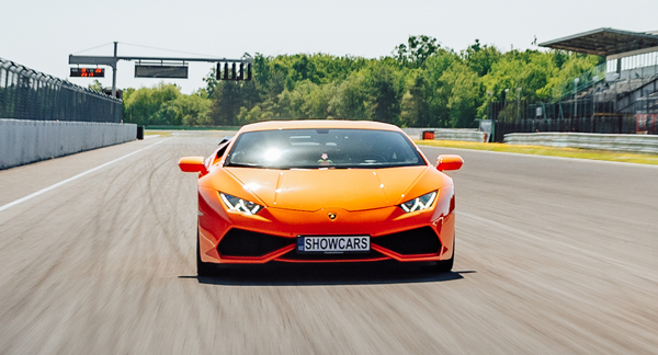 Jízda v Lamborghini Huracán na velkém závodním Masarykově okruhu Brno