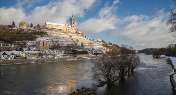 Adventní plavba po Labi s ubytováním v kajutě hotelové lodi Florentina a plnou penzí pro 2 osoby na 2 noci