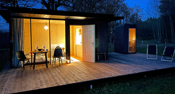 Netradiční pobyt v tiny house s privátní saunou uprostřed přírody pro dva