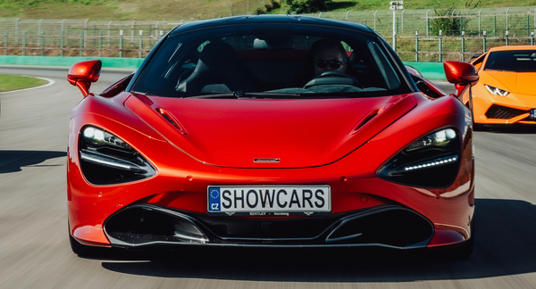 Jízda v McLaren 675 LT na polygonu Autodromu Brno