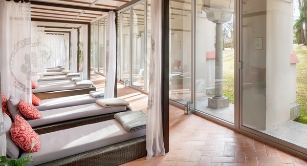 Dokonalý relax v moderním wellness Chateau Herálec pro 2 osoby