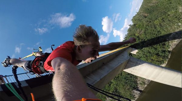 Bungee Jumping Zvíkov