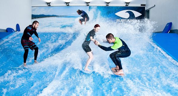 Indoor surfing - Surf aréna Praha